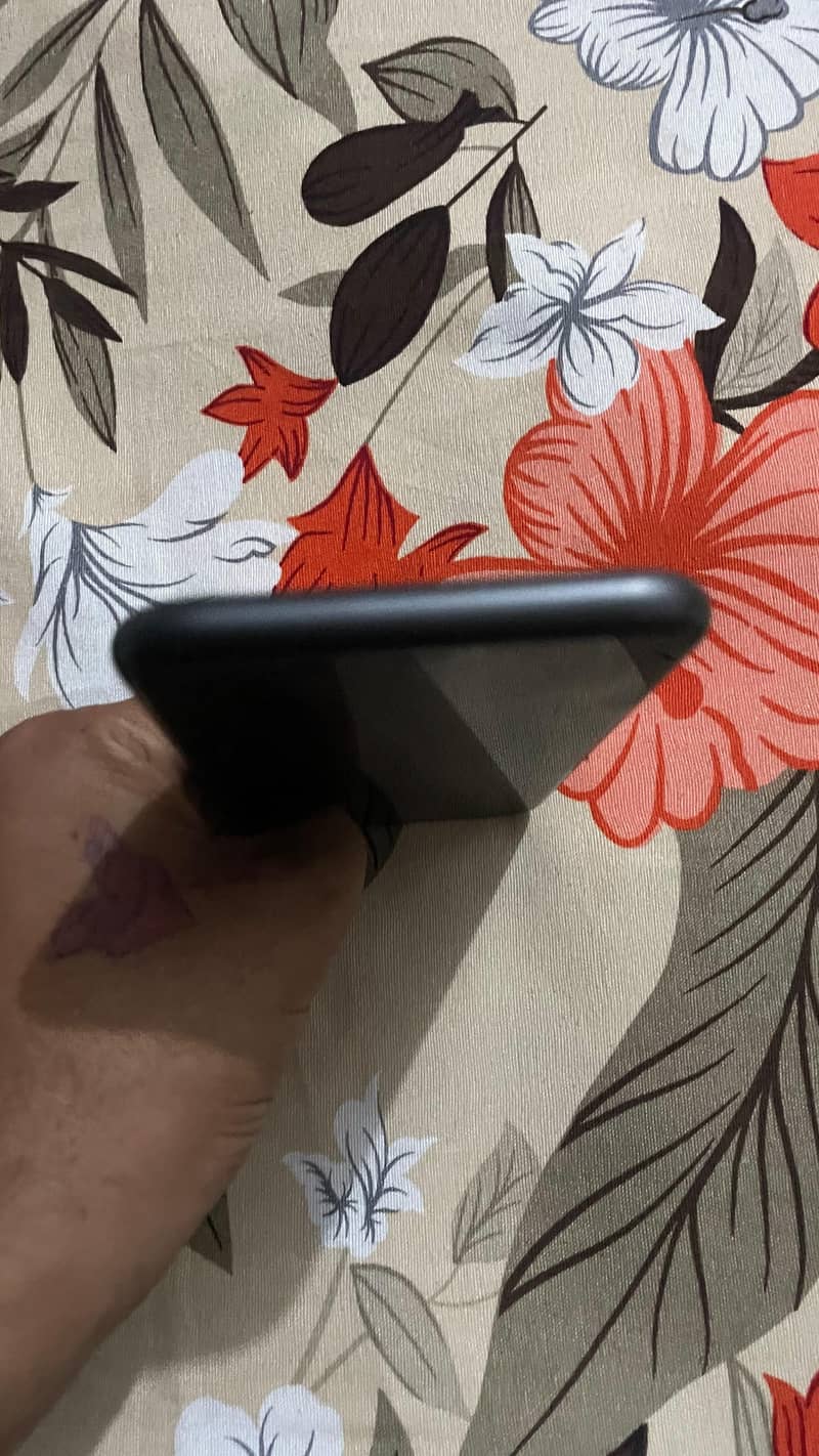 Apple iPhone 11 5