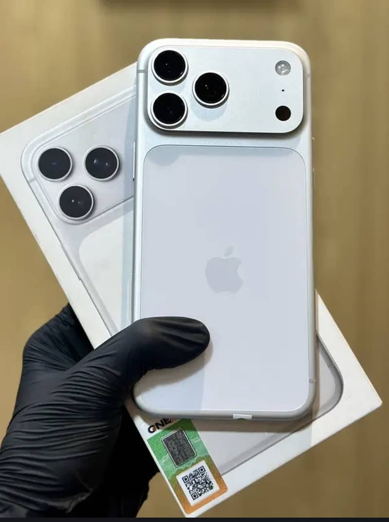 Apple iPhone 17 Pro Max 1