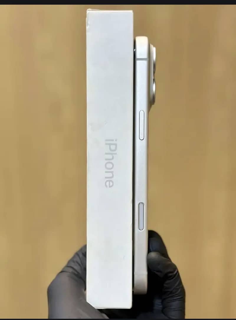 Apple iPhone 17 Pro Max 3