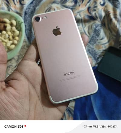 Apple iPhone 7