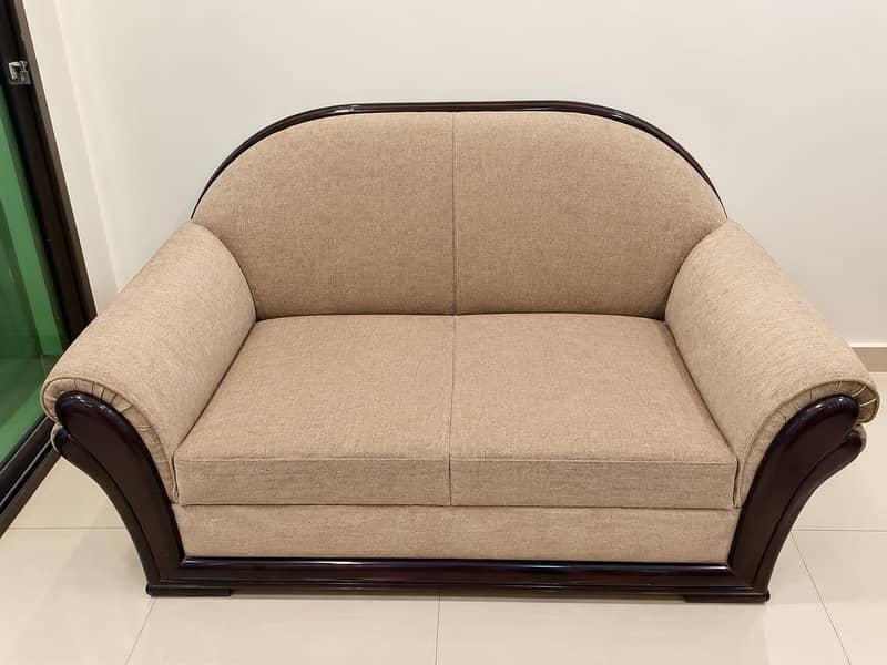 6 seater sofa set available 1