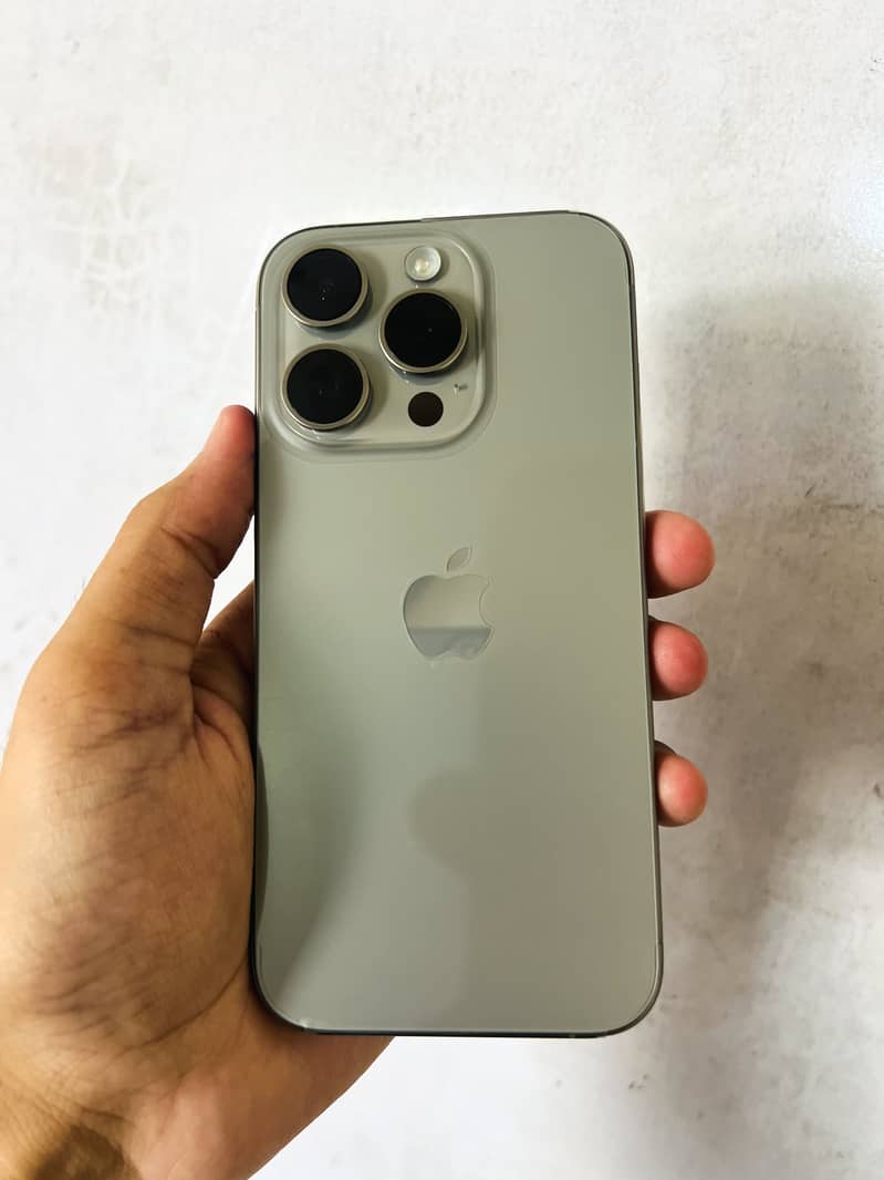 Apple iPhone 15 Pro 1