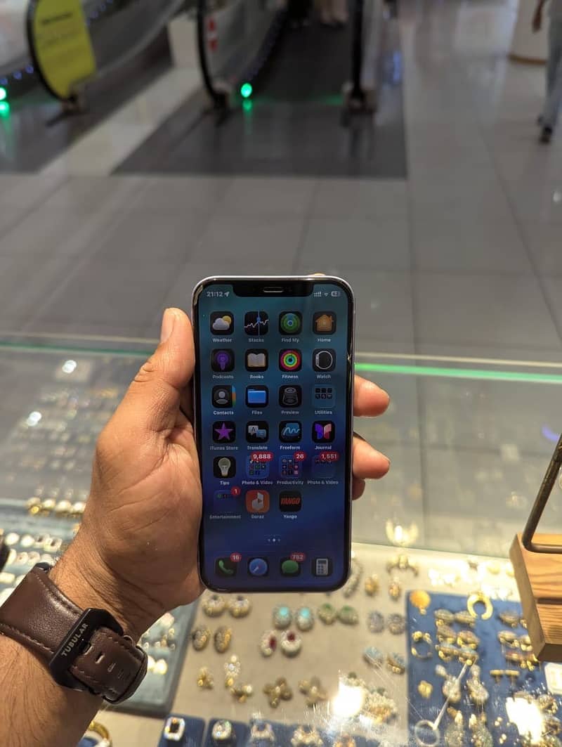 Apple iPhone 12 5