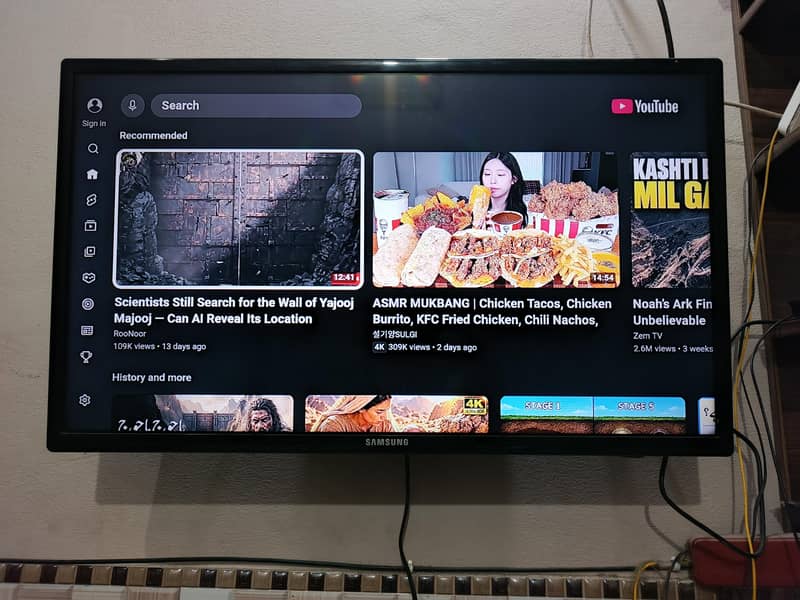Samsung LCD 32" with Android Box 1