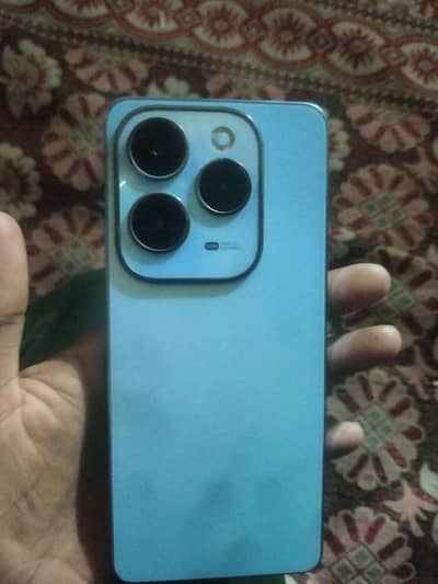 Infinix Hot 40