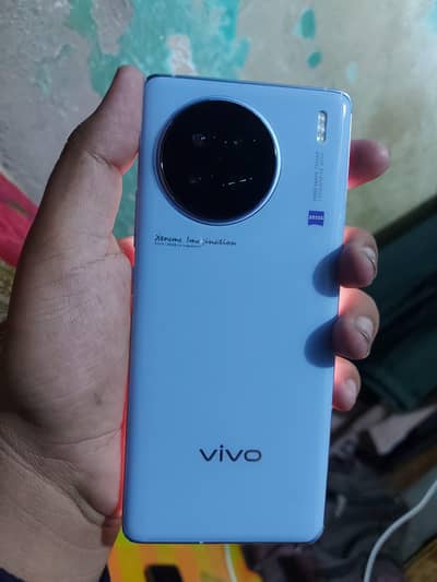 Vivo X90s