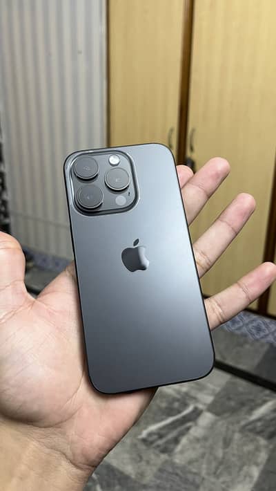Apple iPhone 15 Pro jv