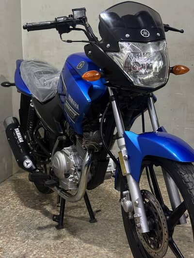 Yamaha ybr125cc 2015 model ( japnies model )