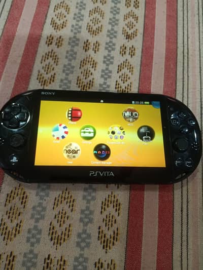 PS VITA slim condition good