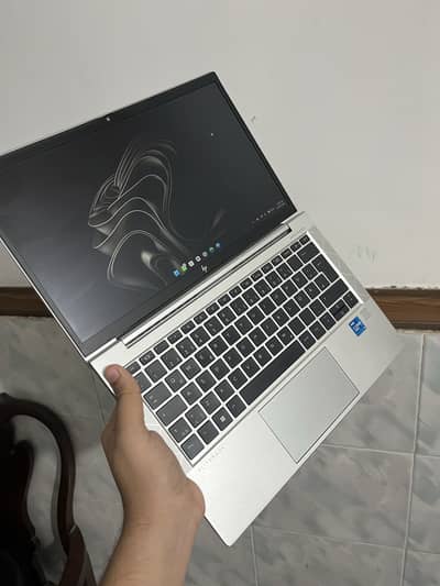 HP EliteBook 830 G8 — Core i5 11th Gen vPro