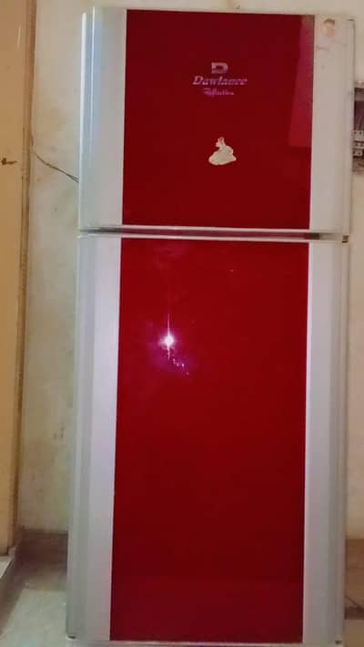 Dawlance fridge medium size for sale