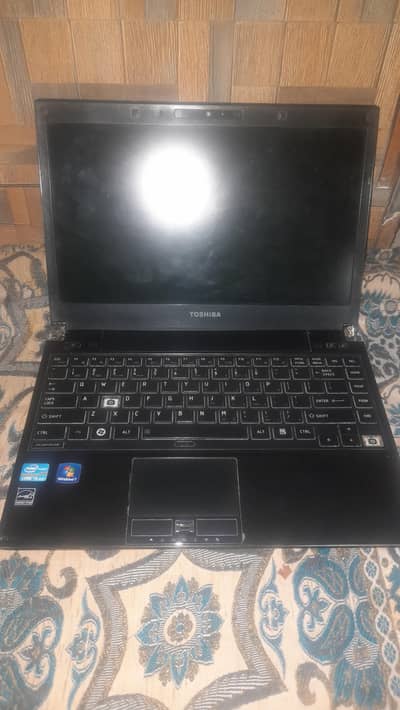 Toshiba i5 2nd generation 4gb ram 128 ssd