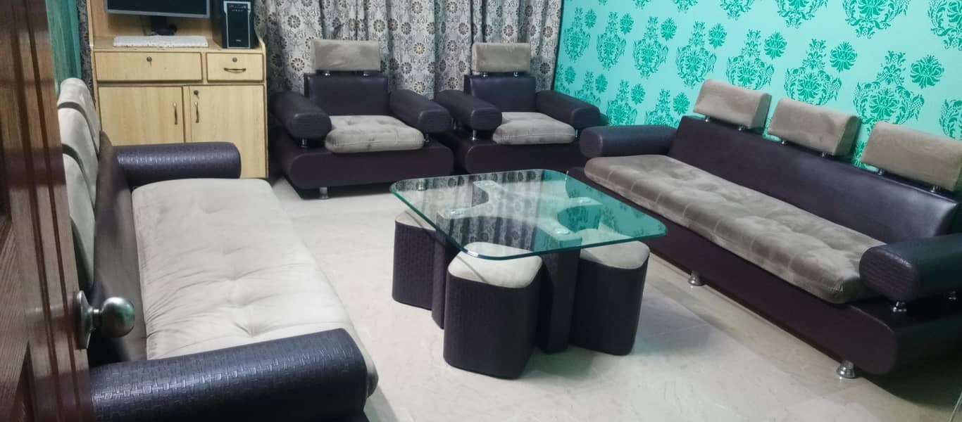 8 seeter sofa set 0
