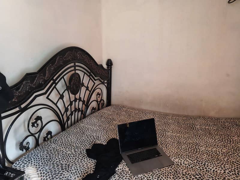 Complete bed set 0