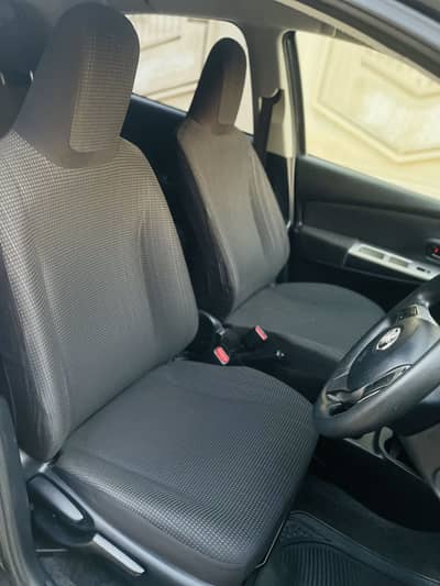 Toyota Vitz 2014