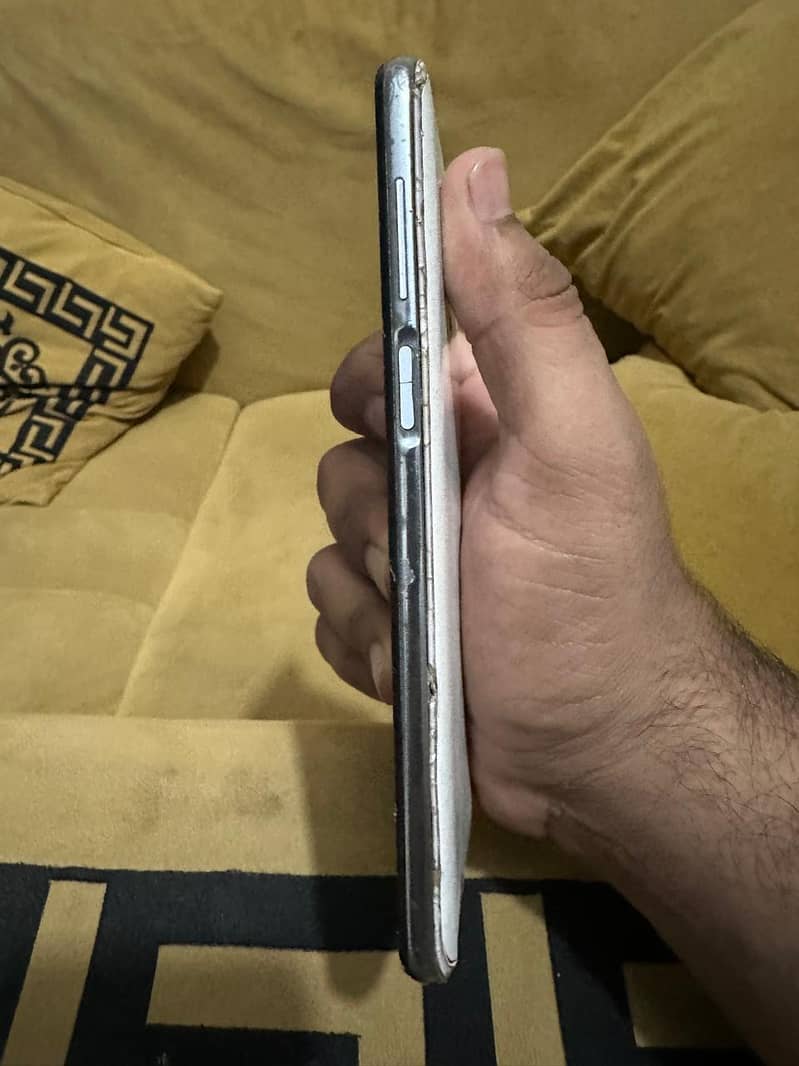 Xiaomi Redmi Note 9S 1