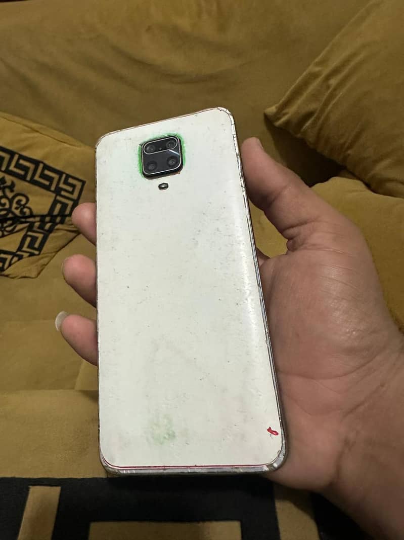 Xiaomi Redmi Note 9S 5