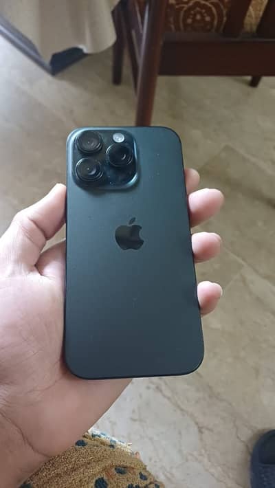 Apple iPhone 16 Pro