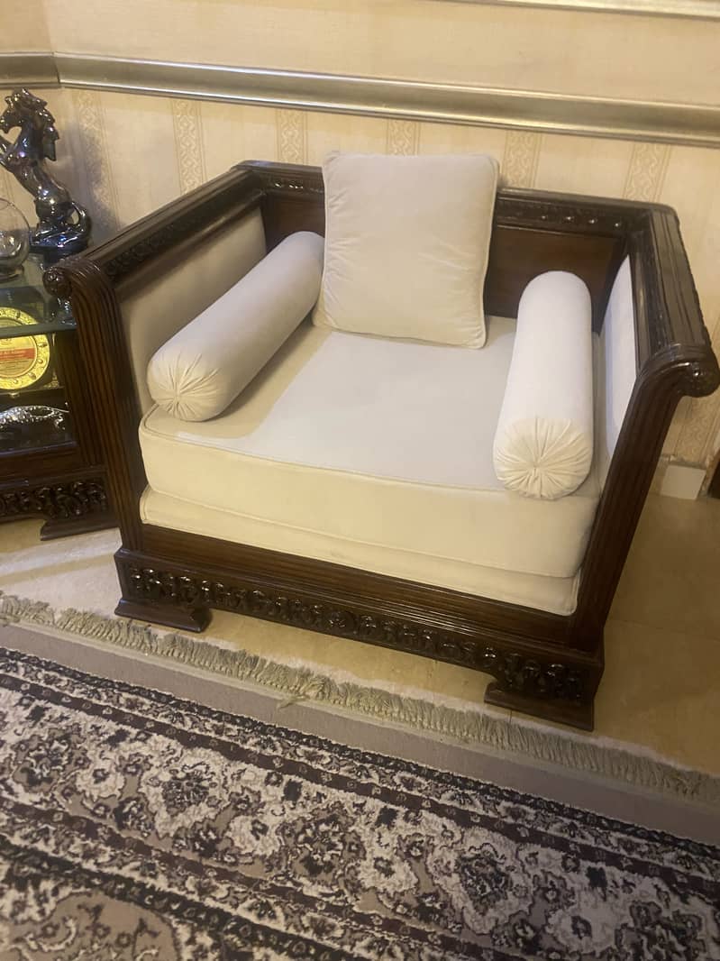 6 seater 1