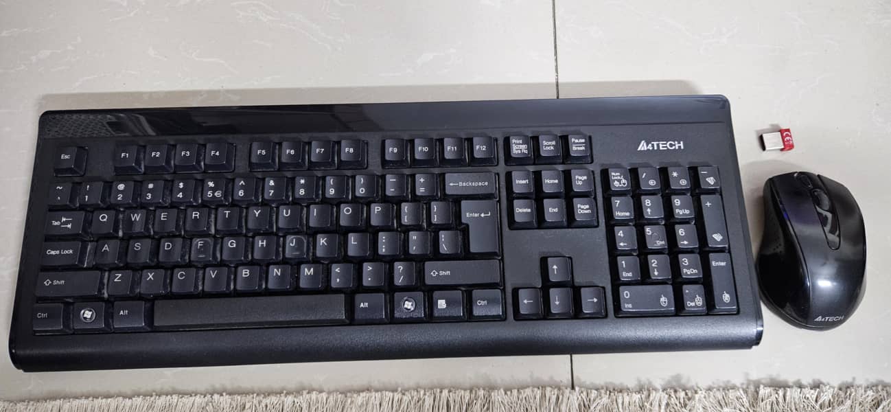 A4 Tech Wireless Keyboard and Mouse 0