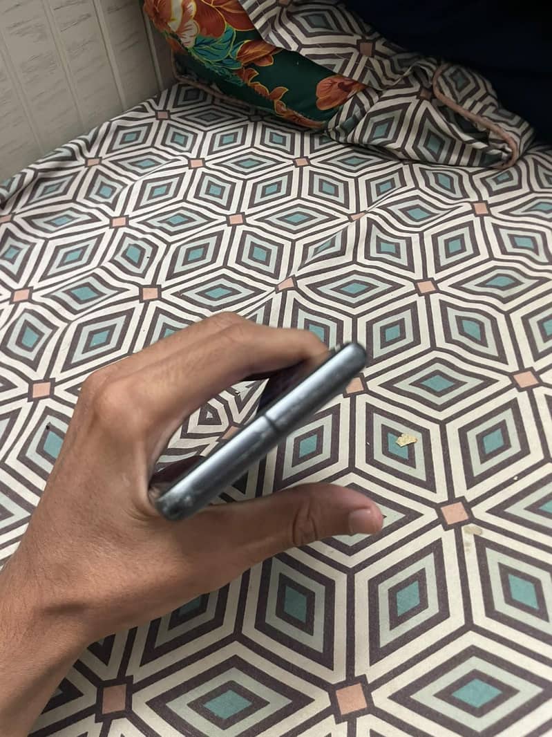 Google Pixel 7 5