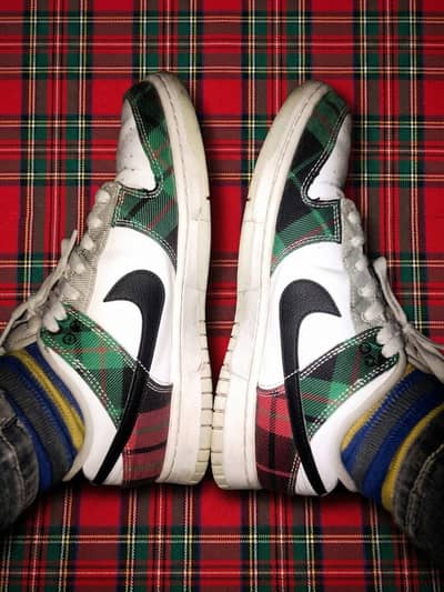 Nike Dunk Low Style Plaid Sneakers – Red, Green & Black | Size 41–42