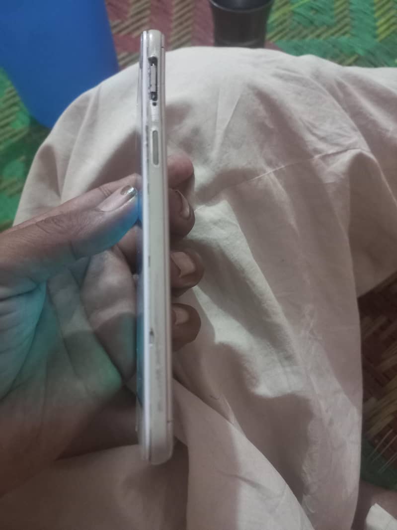 oppo A57 4/64 4