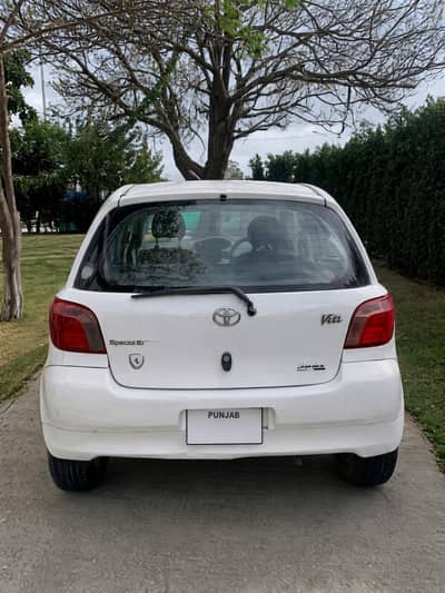Toyota Vitz 2001 Automatic White
