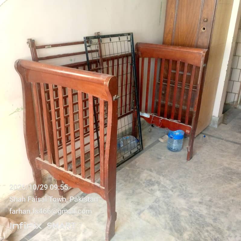 baby cot 1