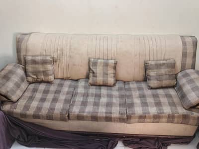 5 seater sofa set + 5 cushions + Sofa cover as a gift