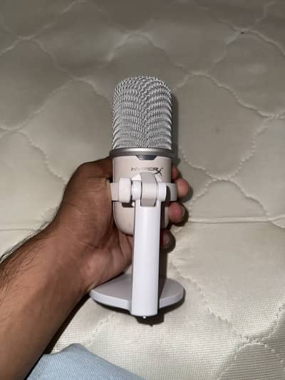HyperX SoloCast Microphone for Streaming, Gaming and Professional
