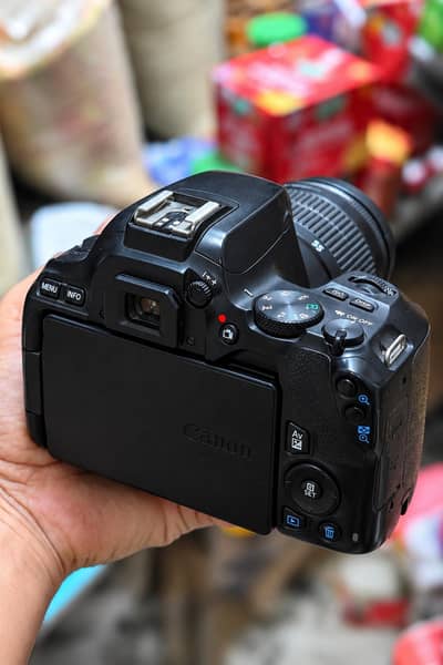 Canon EOS 250D DSLR Camera with Lens | Good Condition | Lahore