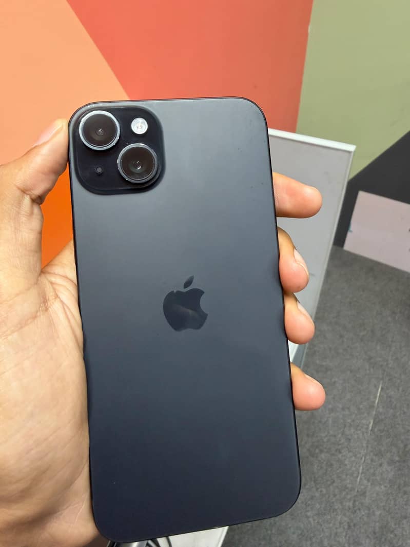 Apple iPhone 15 plus 1
