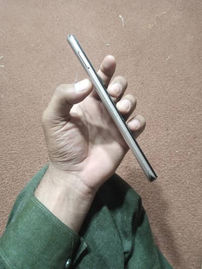Infinix Hot 20i