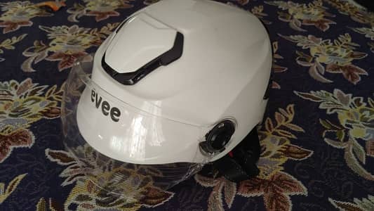 Evee S1 Lithium (LFP) – Zero Meter, 10/10 Condition – Full Accessories
