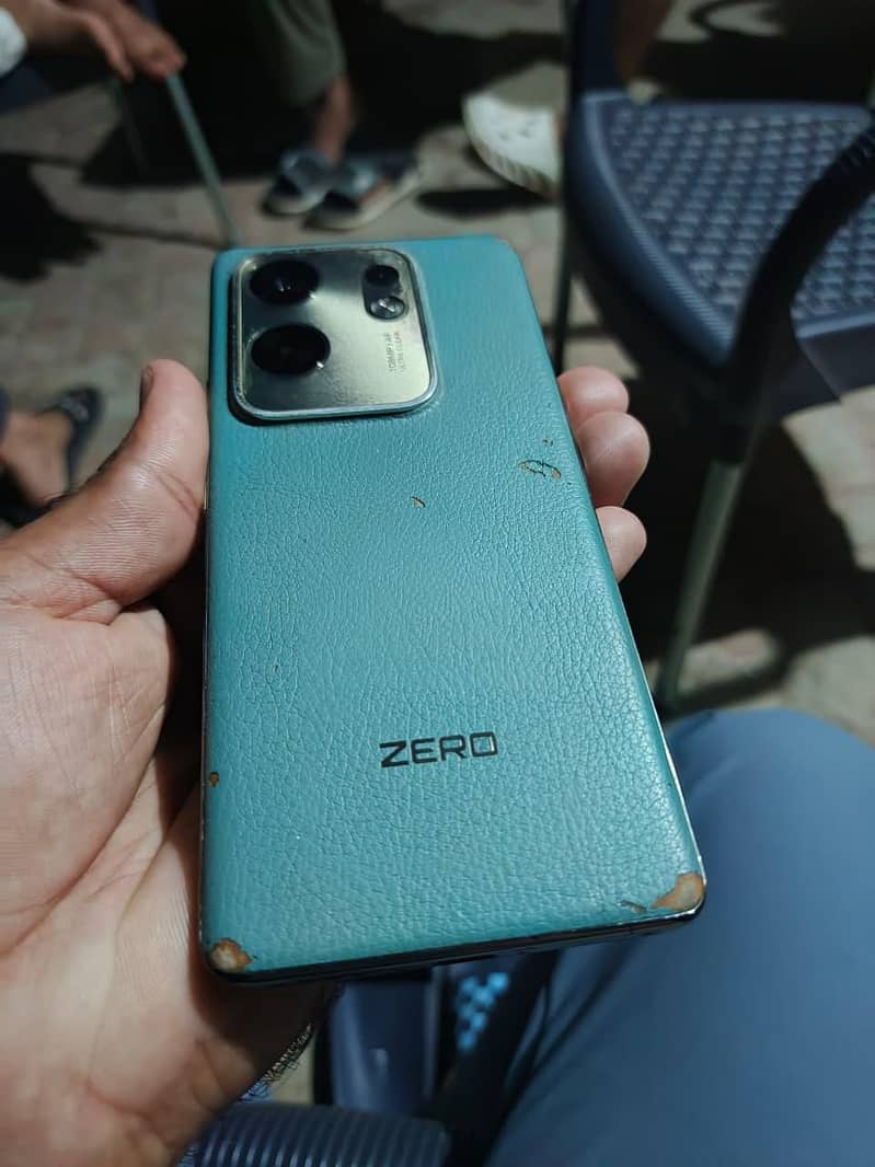 Infinix Zero 30 3