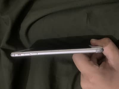 Apple iPhone 6 Plus parts ka liya ha ye
