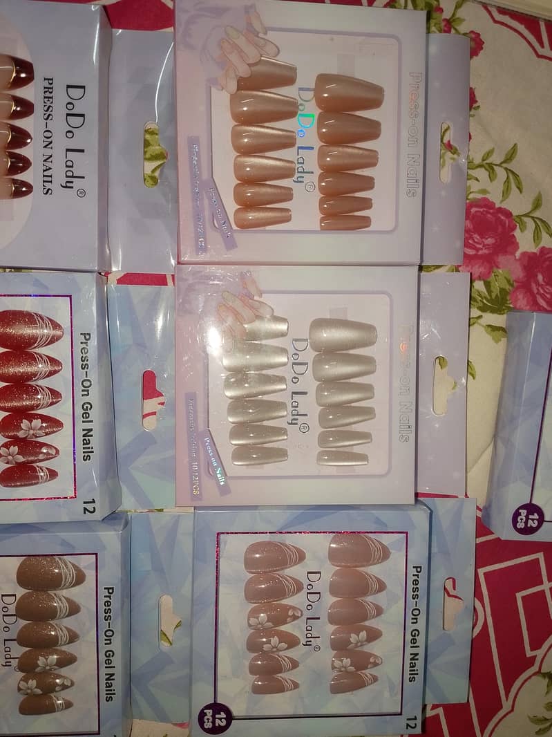 press on nails 1