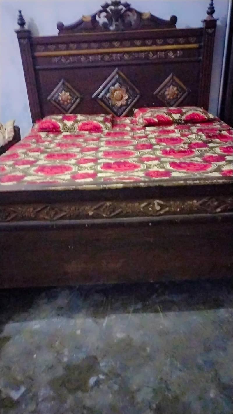 Bed with mattress 1
