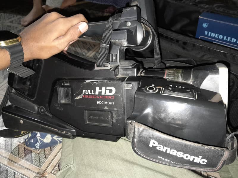 camera with accessries  japani camera 19