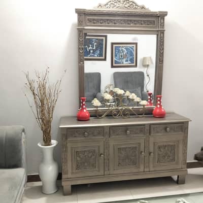 Side board for sale