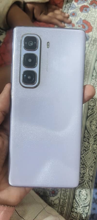 Infinix Hot 50 Pro Plus (cal and whats app 03208784818)