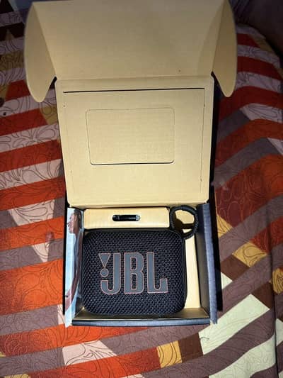 JBL Go4