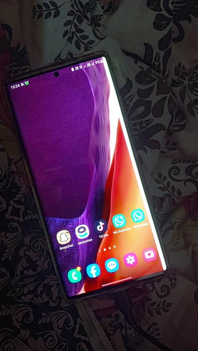 Samsung Mobile Note 20 Ultra patched line dot