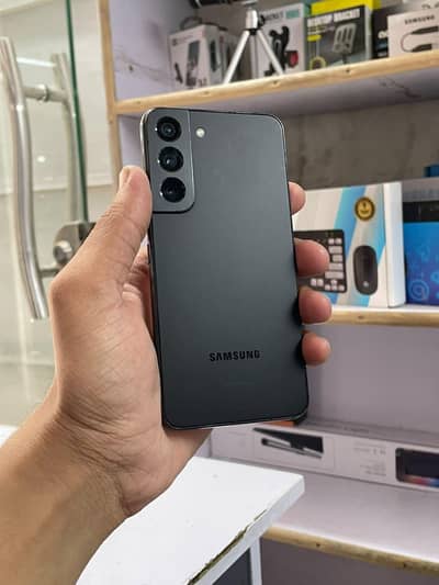 Samsung Mobile S22