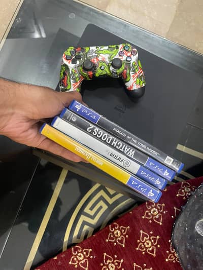 ps4 jb 500 gb with 4 dvds