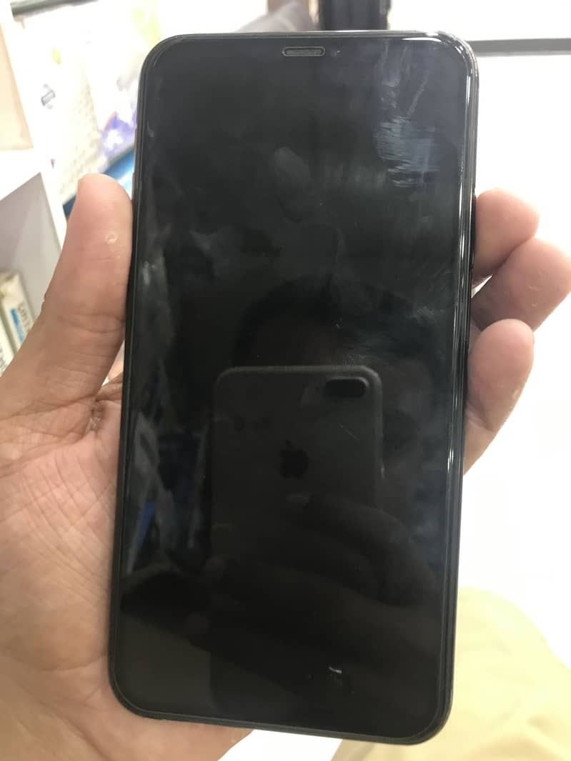 iPhone 11 Pro Max 0