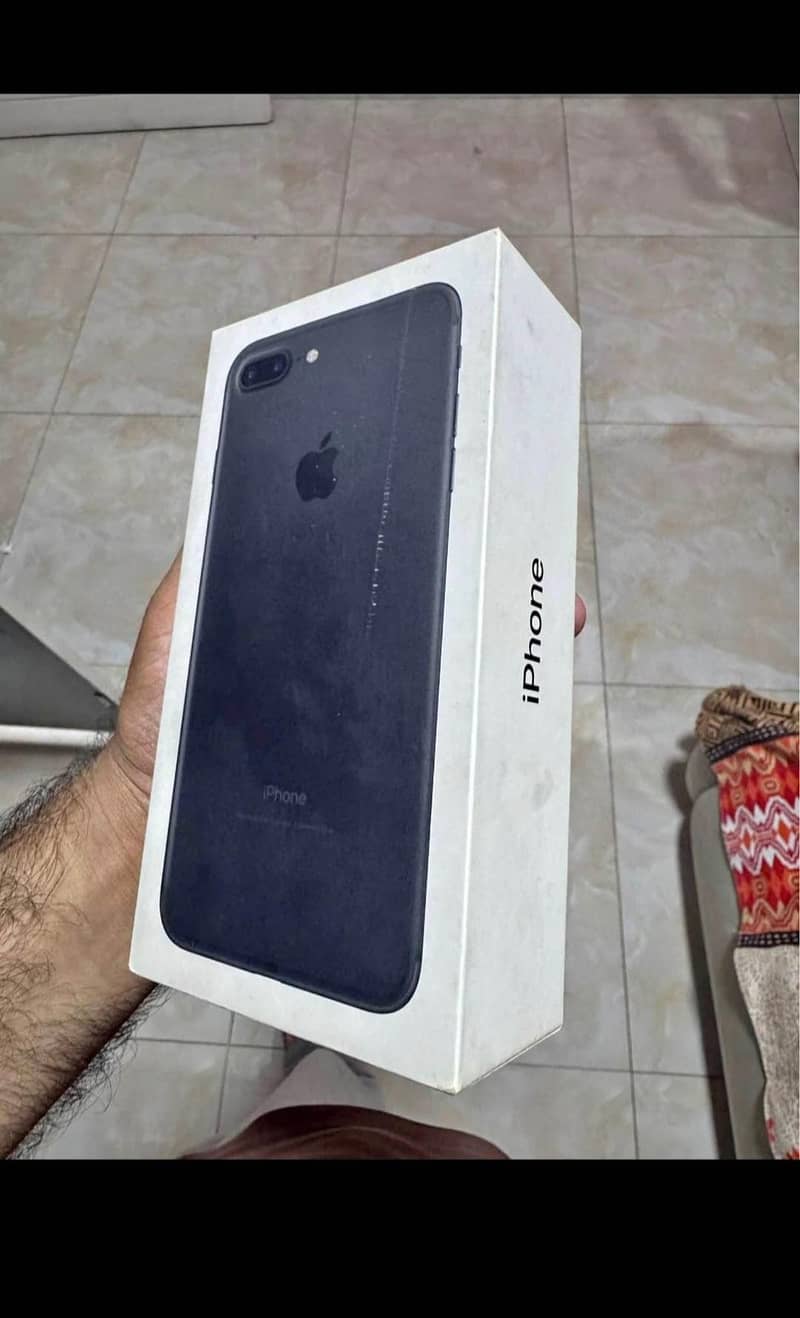 Apple iPhone 7 Plus 0