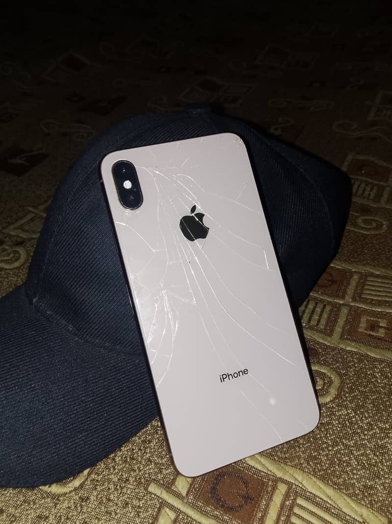 Apple iPhone XS Max 0