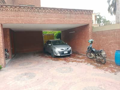 This Property Is Situated At A Very Beautiful Location Near To Main Road Near To Market